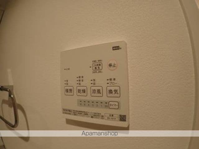 CUES東万代の内装写真