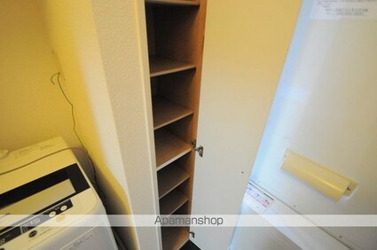 レオパレスＣｈａｍｂｒｅ　Ｓ[1K/23.18m2]の収納2