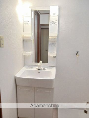 ファシナシオン毛見の内装写真