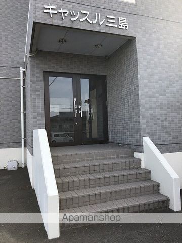 キャッスル三島の玄関写真