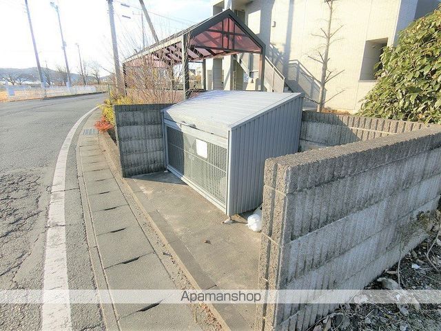 グリルス IIのその他写真