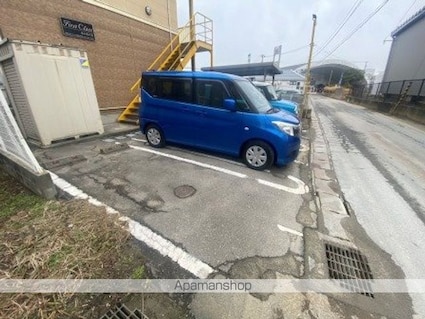 ファーストクラス県立大学前[1K/22.17m2]の駐車場2