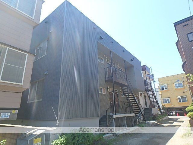 成田マンション第二の外観写真