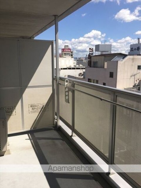 和歌山県和歌山市東蔵前丁[1K/36m2]のバルコニー