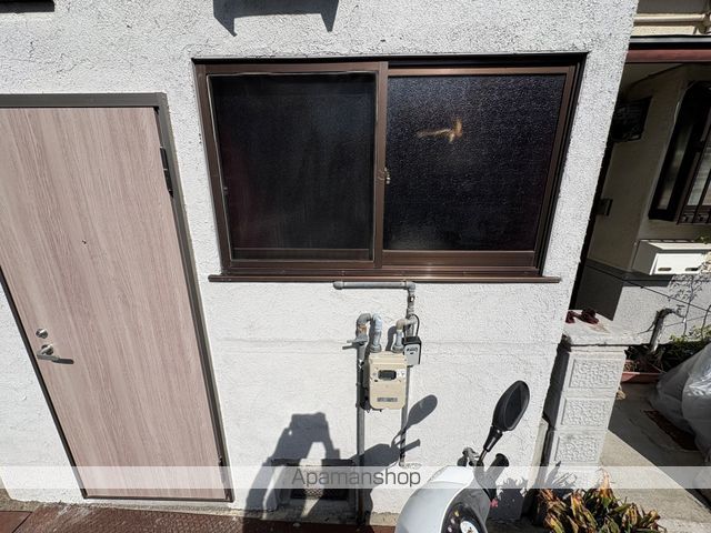 布市町1−5−4貸家の内装写真