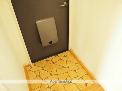 メゾンドシュヴァリエＢ[2K/43.54m2]の玄関