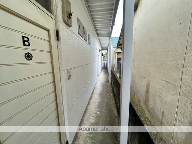 和歌山県和歌山市六十谷[1R/16.9m2]のエントランス2