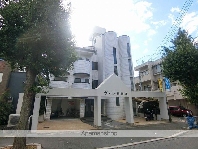 ヴィラ勧修寺の外観写真