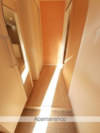 ネスル[1LDK/48.35m2]の玄関