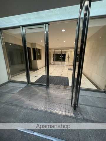 リビンコート厚生町の玄関写真