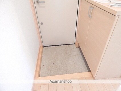 Ｇａｒｄｅｎ　Ｈｏｍｅ　Ｋｏｂｕｓｈｉ[1LDK/42.82m2]の玄関