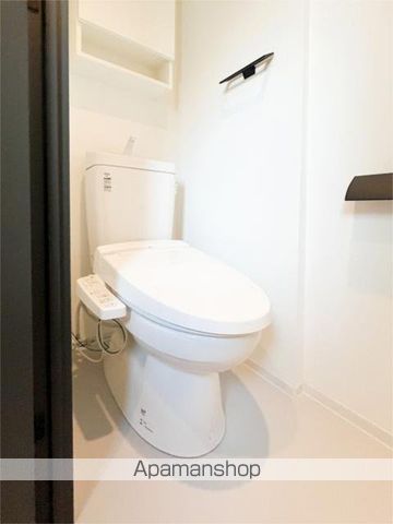 ＺＯＯＭ信濃町[2K/33.9m2]のトイレ