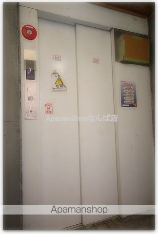 ラピーヌ南堀江レジデンスの玄関写真
