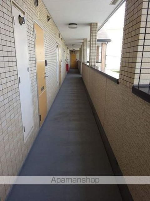 和歌山県和歌山市三葛[1DK/32m2]のエントランス1