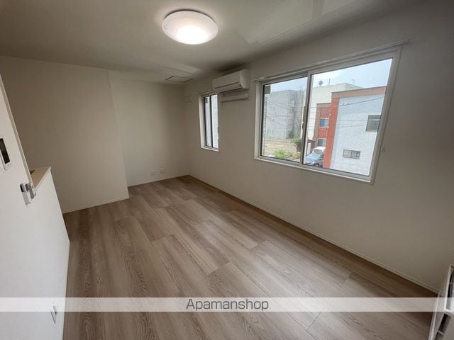 南7条DーROOMの内装写真
