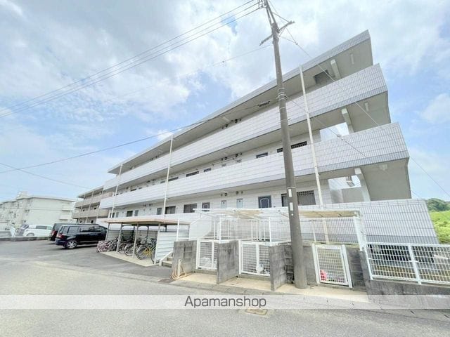 花山手東館の外観写真