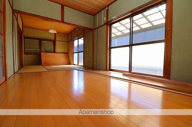 鹿屋市 1階建 築34年の内装写真