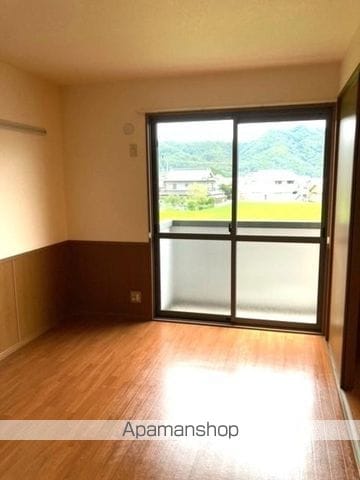 セジュール新市 B棟の内装写真