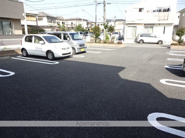 【昭島市緑町のアパートの写真】