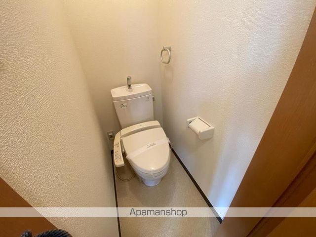 ヴィラ・アンソレイエ高松南IIIの内装写真