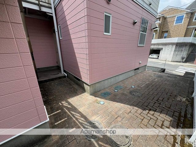 エステート今泉の玄関写真