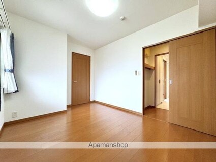 サーパス桜町二丁目[2LDK/71.43m2]の内装5