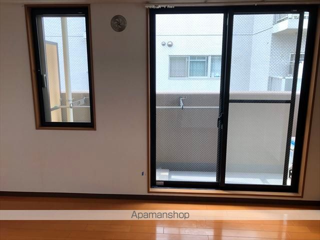 ミリオンステージ西早稲田壱番館の内装写真