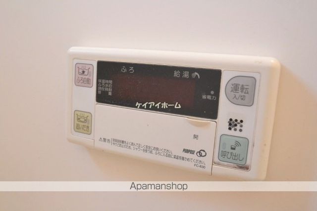 ファミーユ・ビボ Fの内装写真