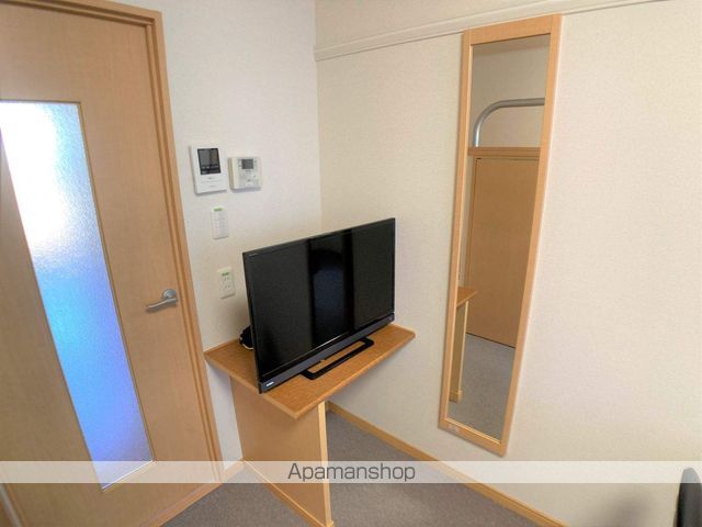 レオパレスコンパル唐湊 弐番館の内装写真