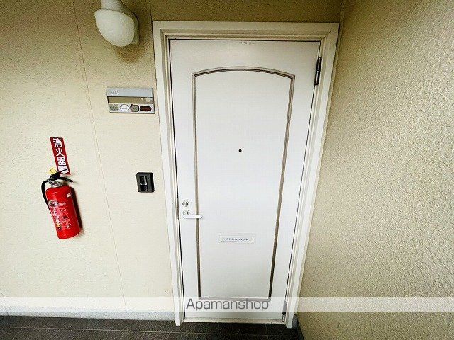 フレグランス片山の玄関写真