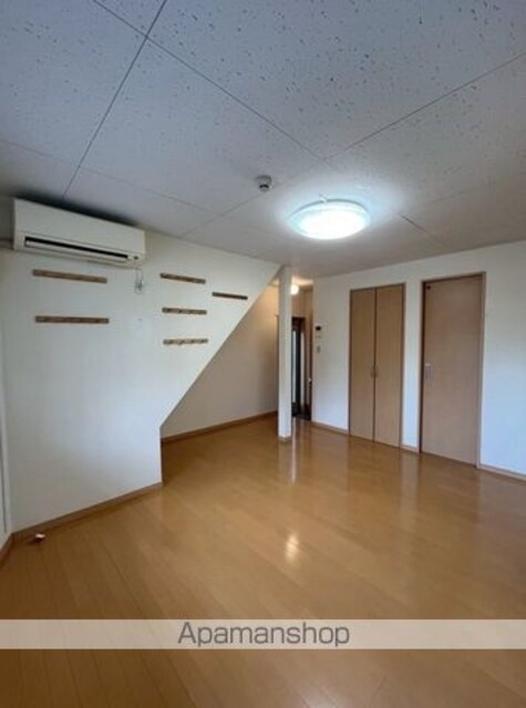 キャナル春日町[1R/24m2]のリビング・居間