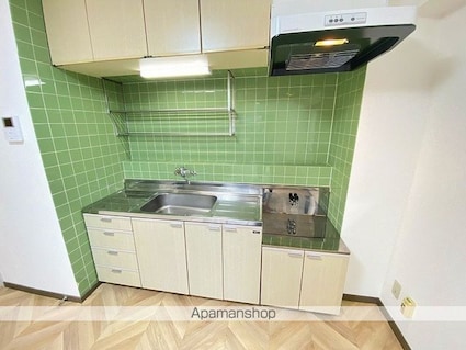 福井県福井市南四ツ居１丁目[2LDK/67m2]のキッチン