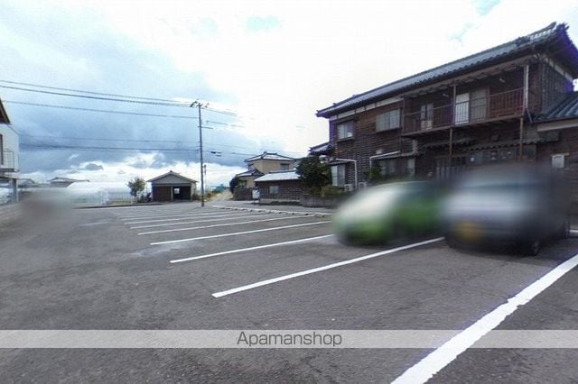 ショコア小新の外観写真
