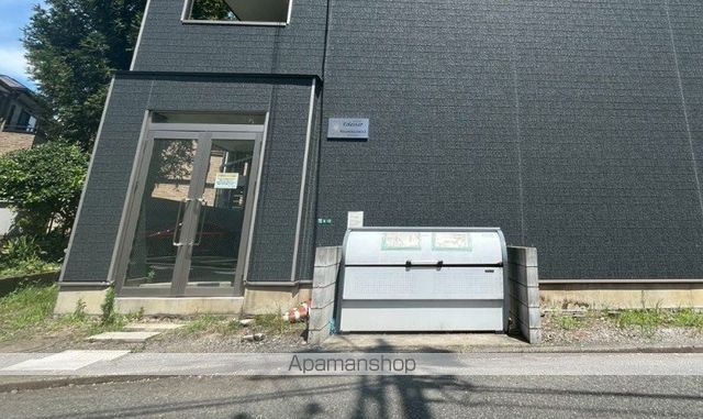 ポーラスター南橋本の玄関写真