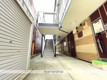 レオパレス屋形[1K/23.18m2]のエントランス