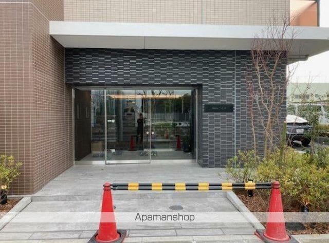 ALIVIS一之江の玄関写真