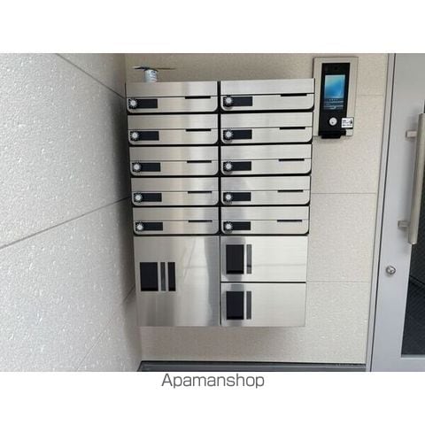 ジーメゾン名古屋柳堀町の玄関写真