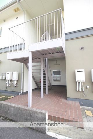 リバーサイド花里Bの玄関写真