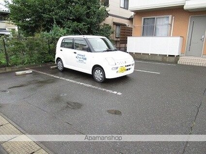 ディアス前潟[2LDK/61.6m2]の駐車場2