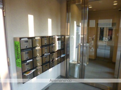 ルート立川[2DK/46.44m2]のエントランス2