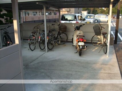 愛媛県四国中央市下柏町[2LDK/48m2]の共用部3