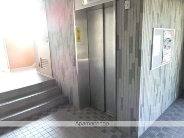 プラウクリエイトの内装写真
