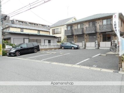 サンモール[1K/22.52m2]の駐車場