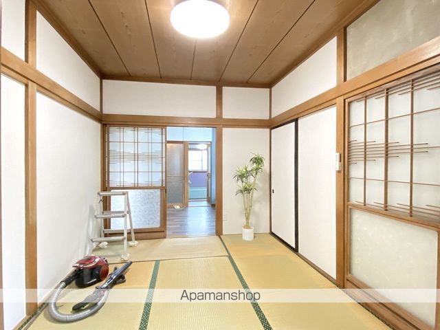 石津浜戸建ての内装写真