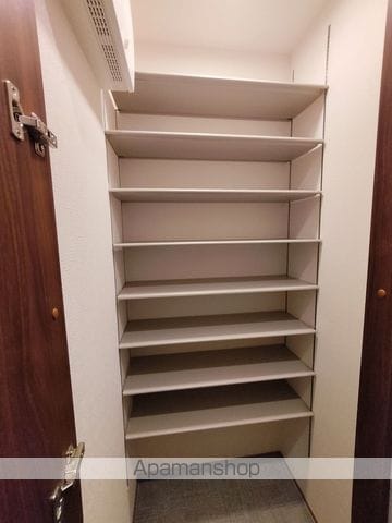 チェントロクオーレIの内装写真
