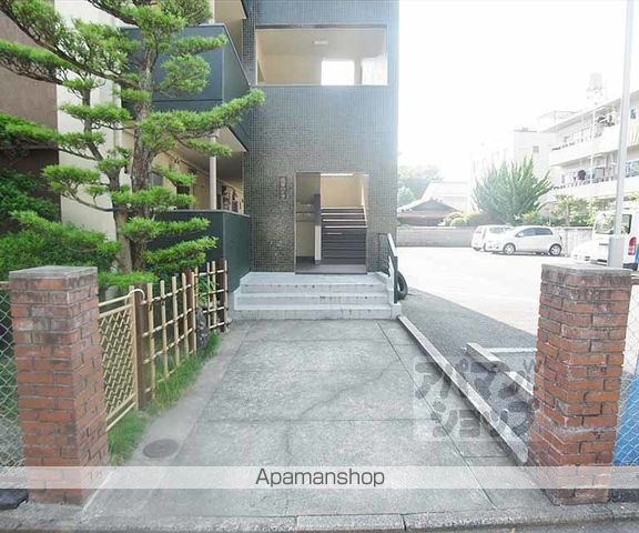 阪田ハイツの玄関写真