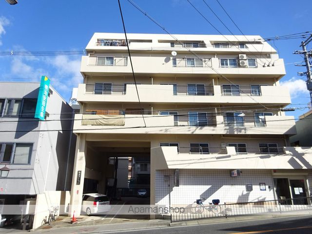龍宝マンションの玄関写真