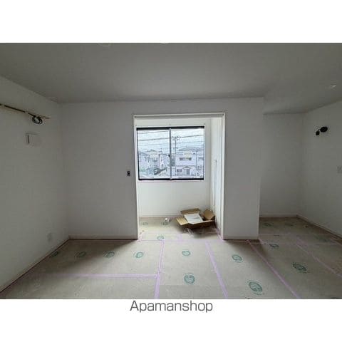 Rooms万代5の内装写真