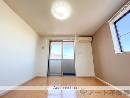 シルバーアース[1K/29.75m2]のリビング・居間