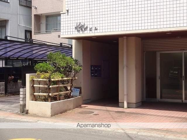 ビオレビルの玄関写真